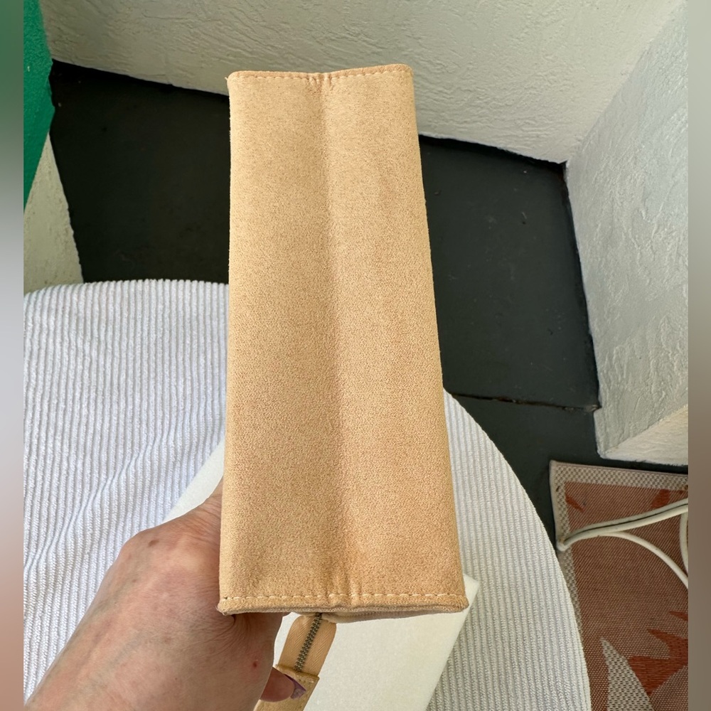 Michael Michael Kors Suede Tan Cosmetic Beauty Zipper Bag 8 1/2” X 6 1/4” X 3” - Picture 9 of 13